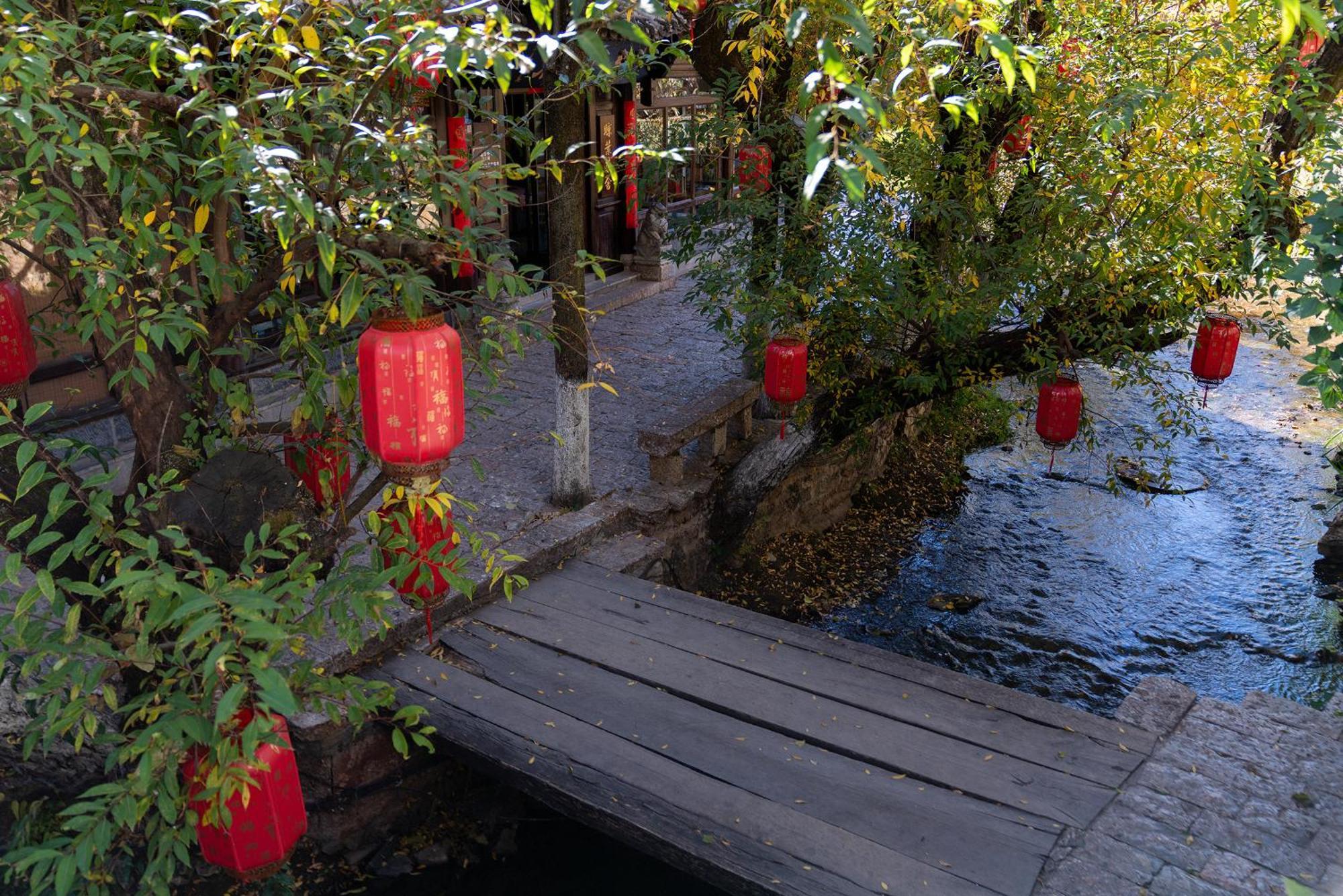 Jun Bo Xuan Boutique Hotel Лицзян Экстерьер фото
